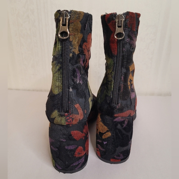 Etham Anthropologie Velvet Floral Heeled Boots Women's Size EU 36 US 5.5/6 - Picture 6 of 9